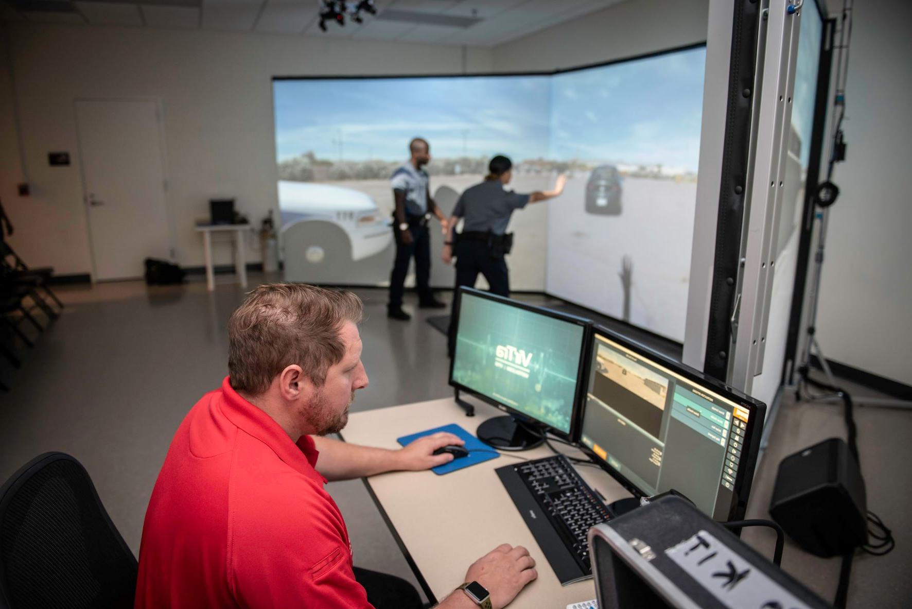 Video simulator training for police 